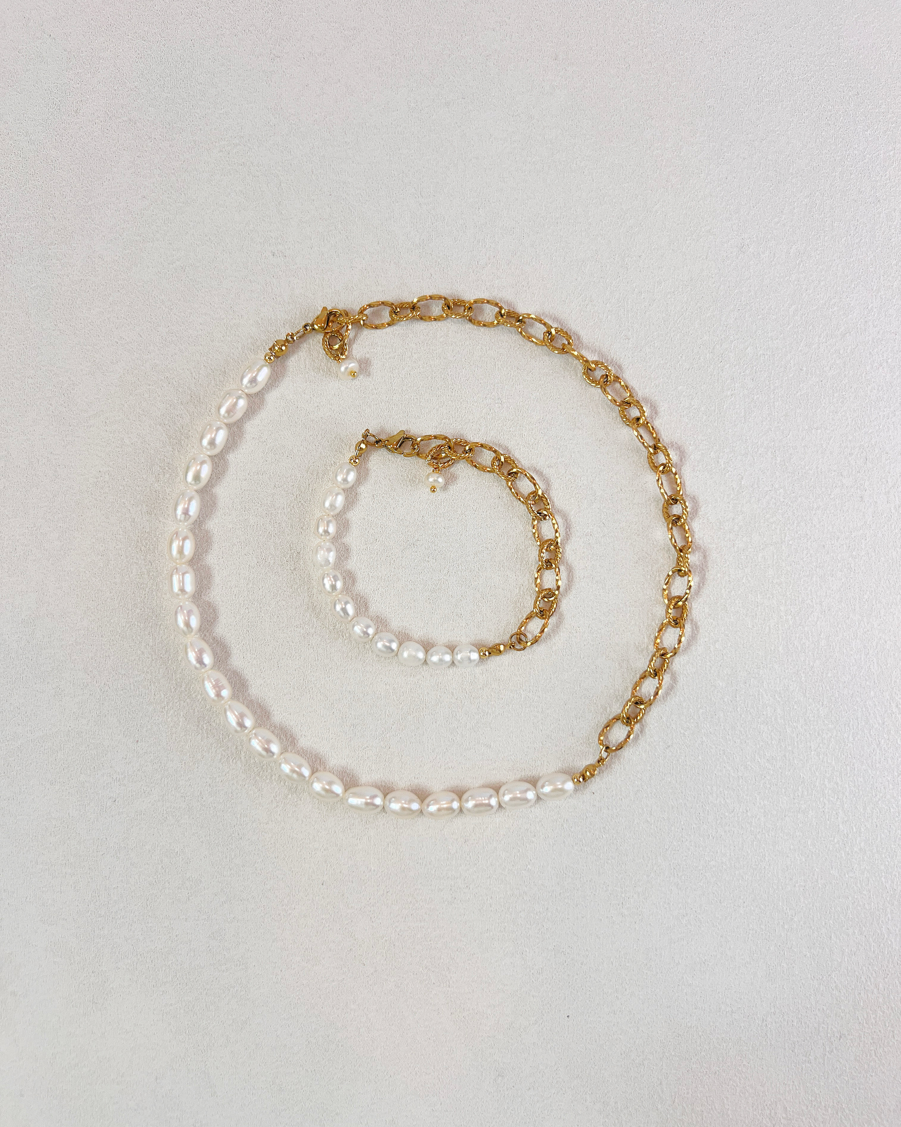 Venus collection 個性的ハーフパールハーフロロチェーンブレスレット (受注製作)
