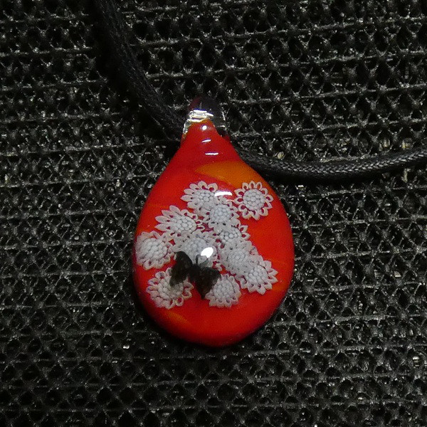 向日葵と蝶　NO.452（ガラス、とんぼ玉、一点物、伝統工芸、ネックレス）