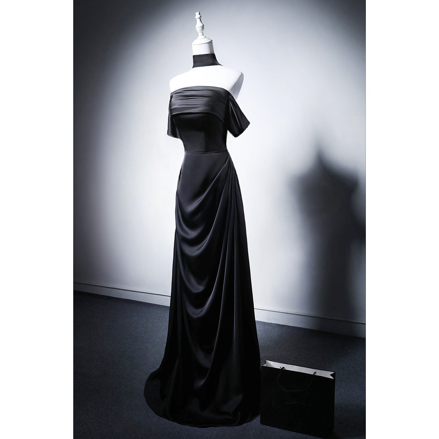 高級感 黒 オフショルダー パーティードレス スリム シンプル 韓国風 演奏会 誕生日 成人式 二次会 前撮り M022