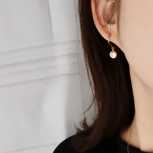 ✶上品CZひと粒ピアス・イヤリング✶フォーマル サージカルステンレス