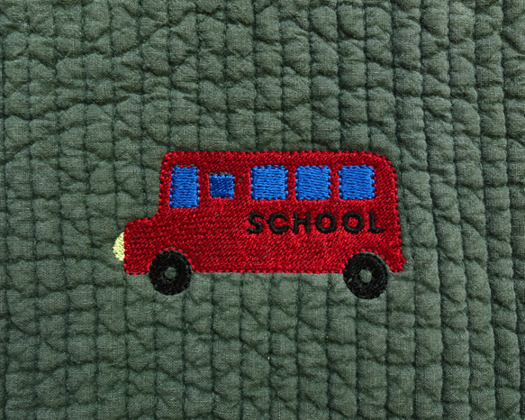 【個人化訂製，5天內出貨】幼兒園和小學入學典禮刺繡三件套（紅色校車） 第5張的照片