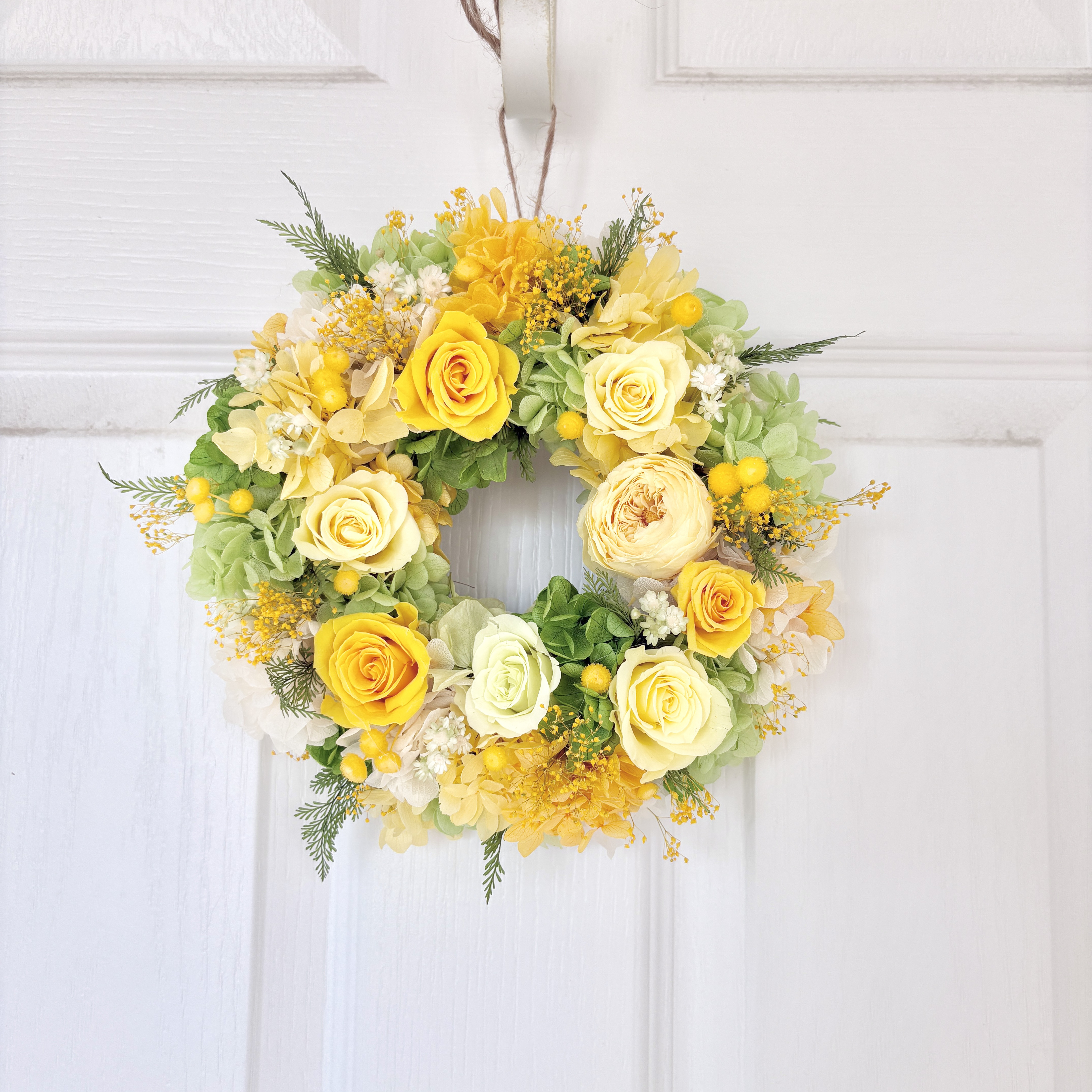特別なギフトに〜光あふれるイエローのプリザーブドフラワーリース（直径約23cm）/開業祝い/進級祝い/送別ギフト