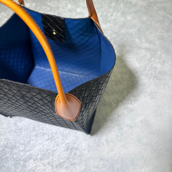 軽くてたくさん入る本革ダブルフェイスの『Cala millor カラミラー』トートバッグ 12枚目の画像