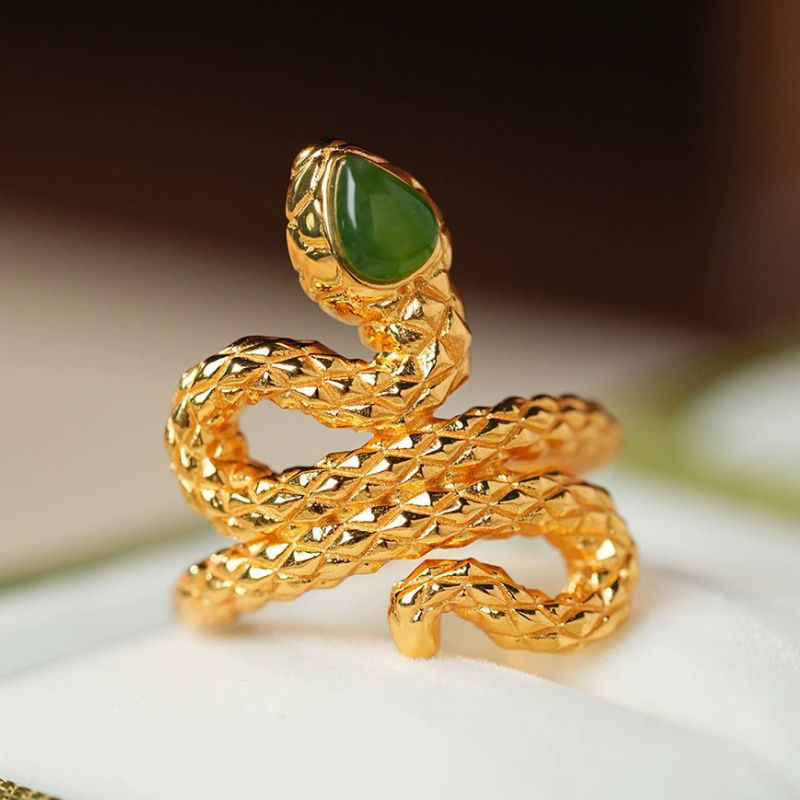 蛇のリング - 持ち主の個性とスタイルを引き立てる R447