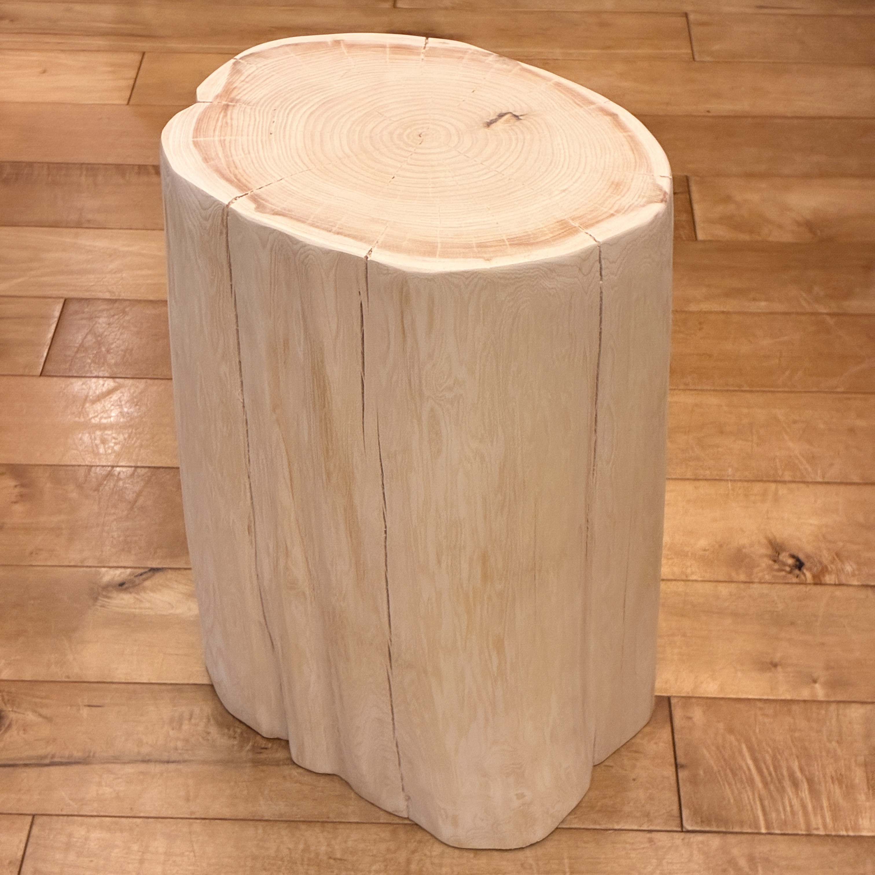Hinoki  Wood  Stool  No.1563