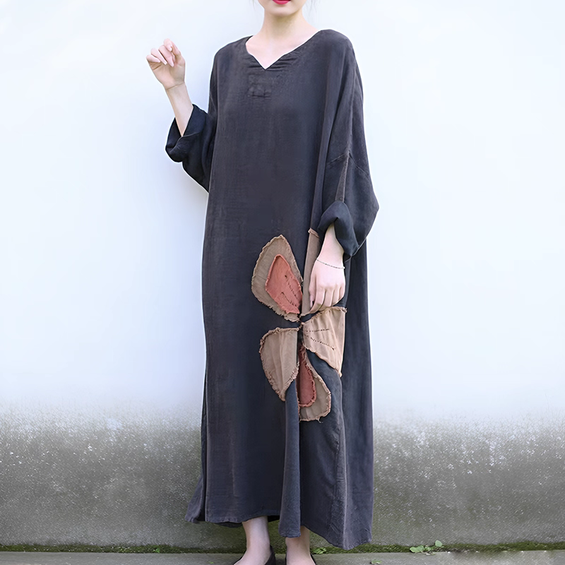 大きなフラワーパッチワークが目を惹く☆ワイドリネンワンピース ブラック