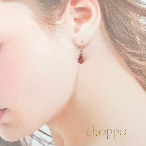 天然石ストロベリークォーツのラフドロップピアス 14kgf SUS316L