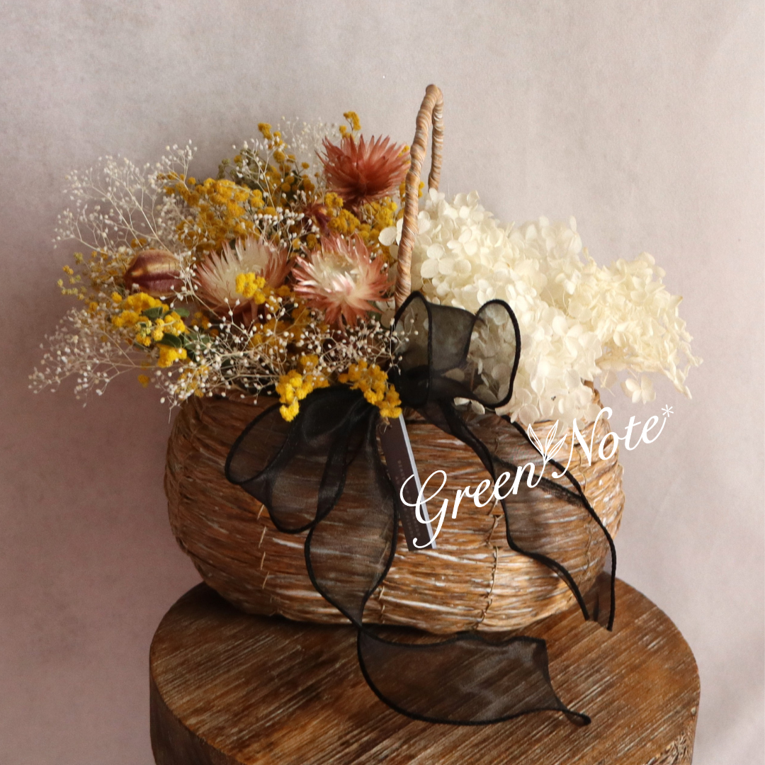 ミモザとかすみ草　ホワイト紫陽花のドライフラワーいっぱいかごアレンジメント　インテリア