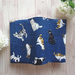 受注制作】ねこの形のポーチ にゃんこ色々 猫型ポーチ ポーチ Atelier