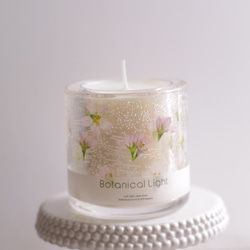 可憐な啓翁桜の押し花キャンドルホルダー & フローラルムスクのアロマ