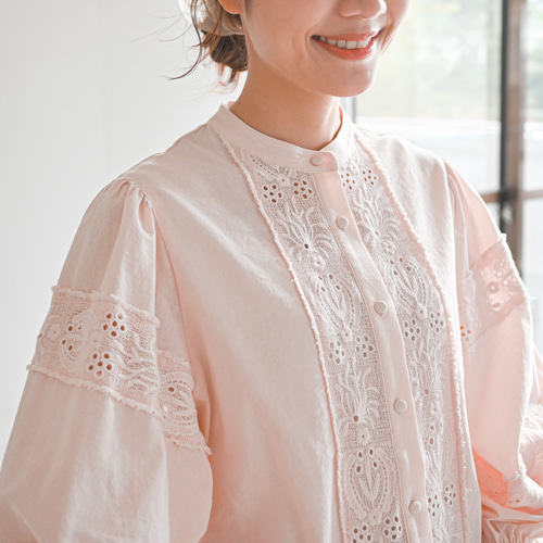 数量限定・春色【ペールピンク】Cotton lace balloonsleeve blouse「桜