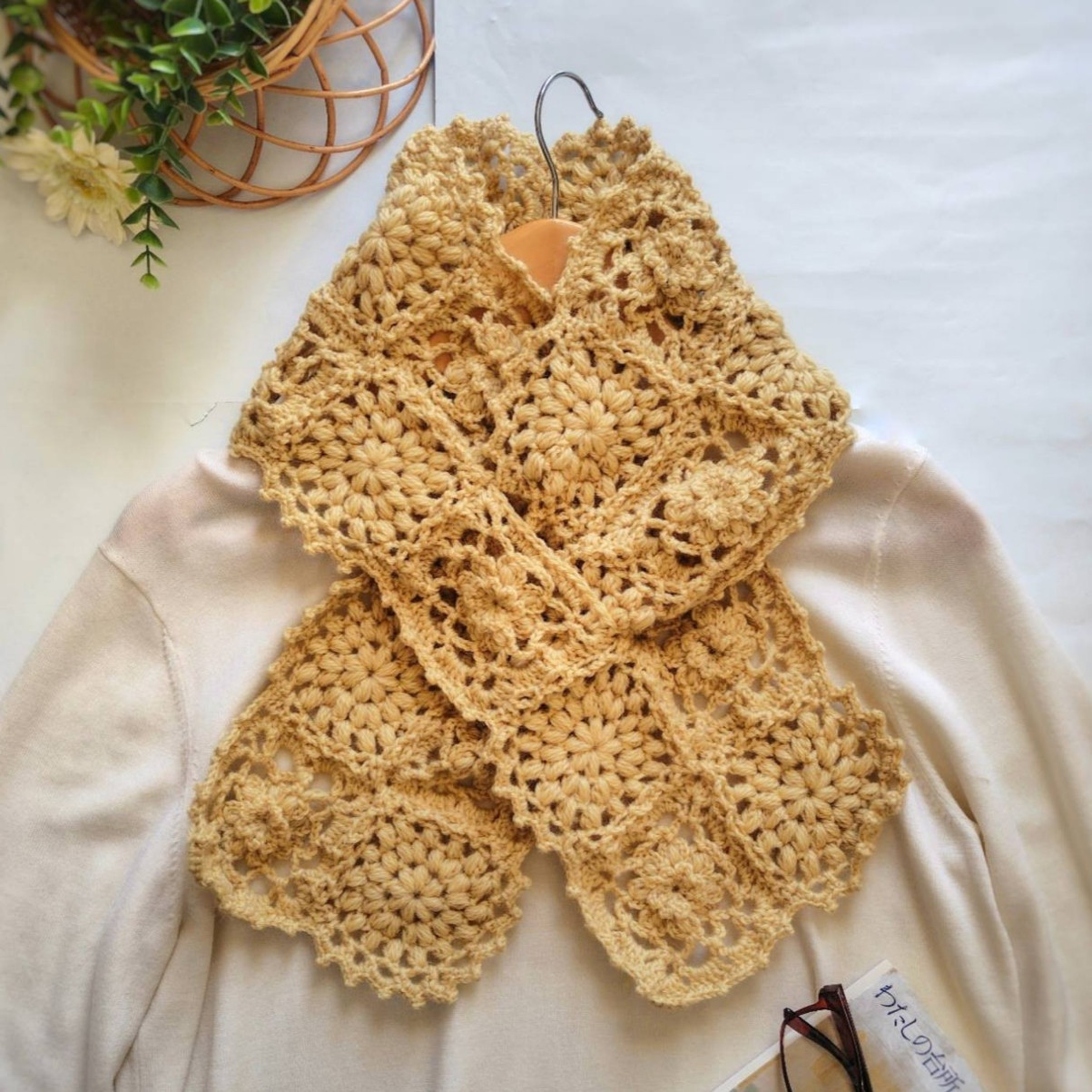 EMIM Bloom Lux│春カラー 花咲く差し込みウールマフラー かぎ針編み 手編み 春ストール │イエロー 黄色