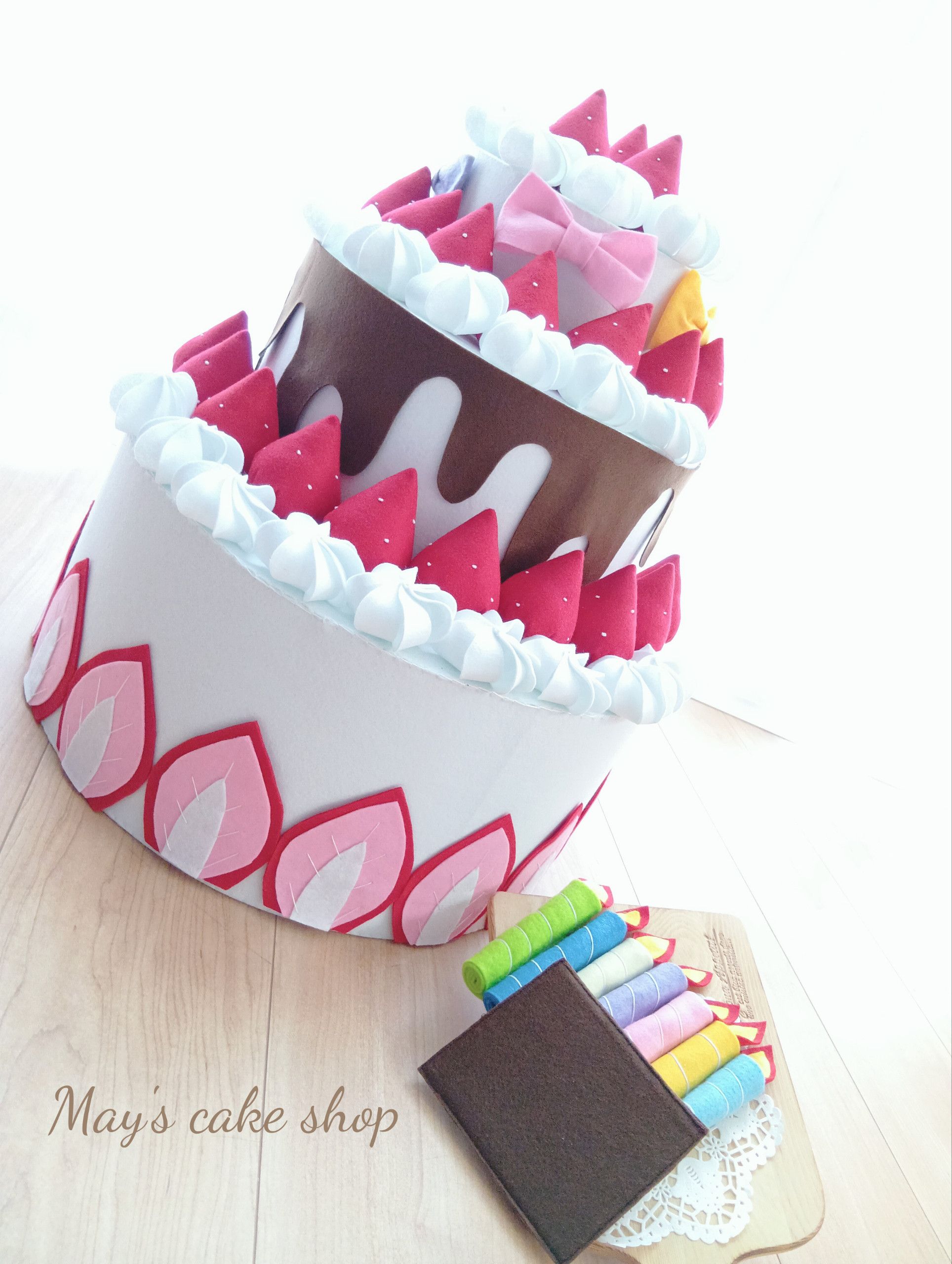 ★受注製作★ 超特大フェルトホールケーキ  フェルト3段ケーキ フェルトケーキ ハーフバースデー