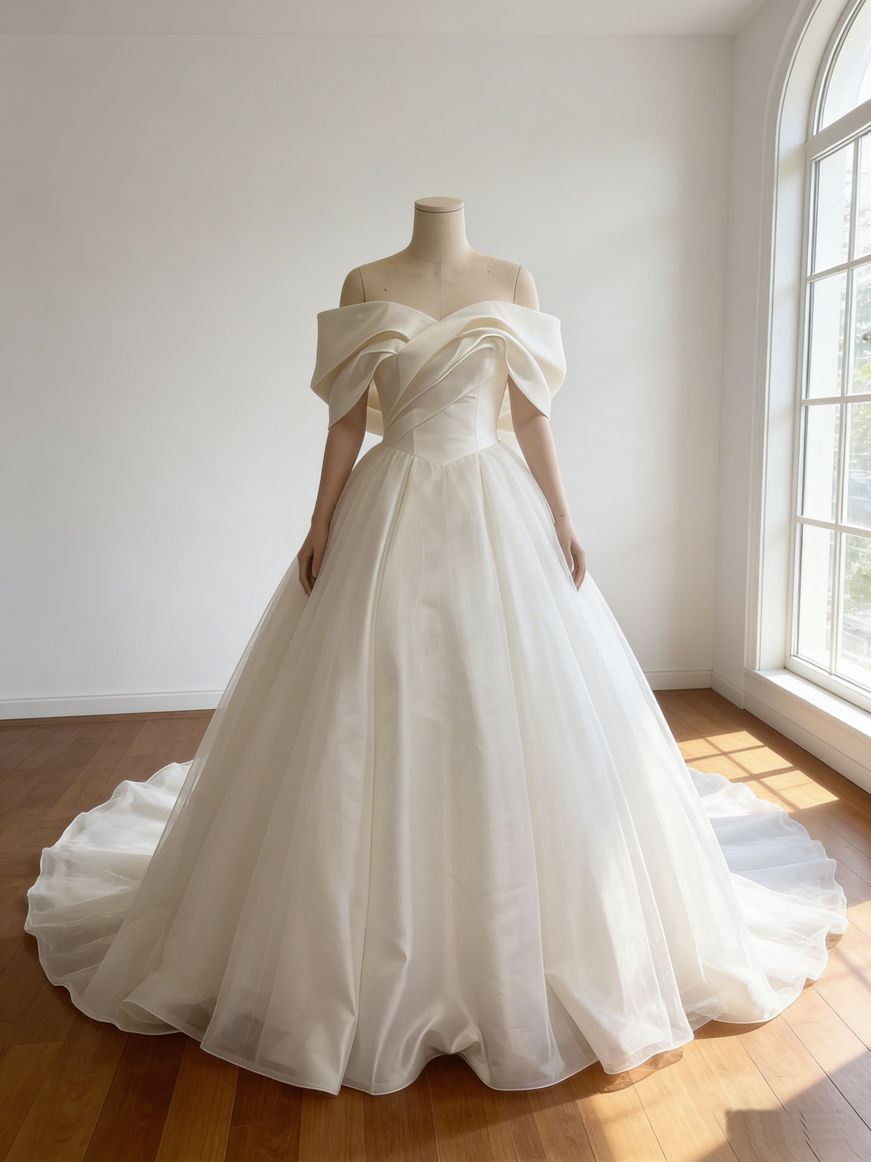 ウエディングドレス オフホワイト オフショルダー  スリット 華やかなトレーン  ブライダル