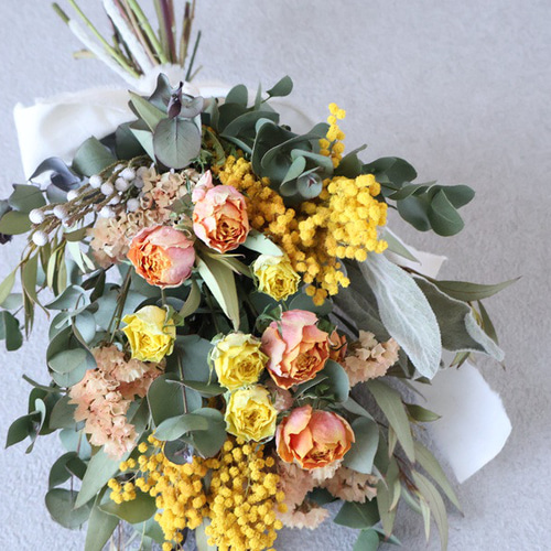 新作！ミモザとバラのドライフラワースワッグ ドライフラワー I Bee