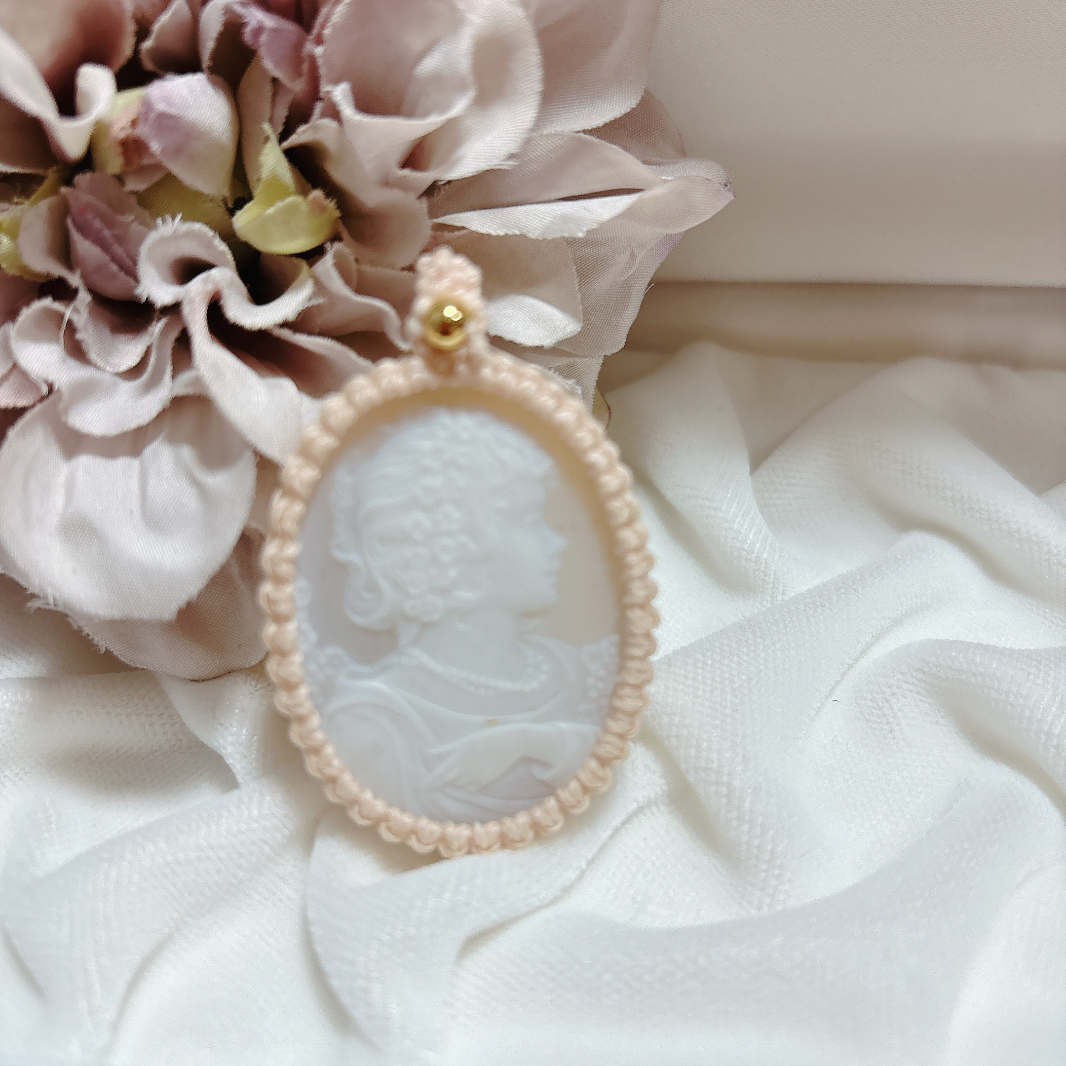 Cameo de Grace （カメオ・ド・グラース）