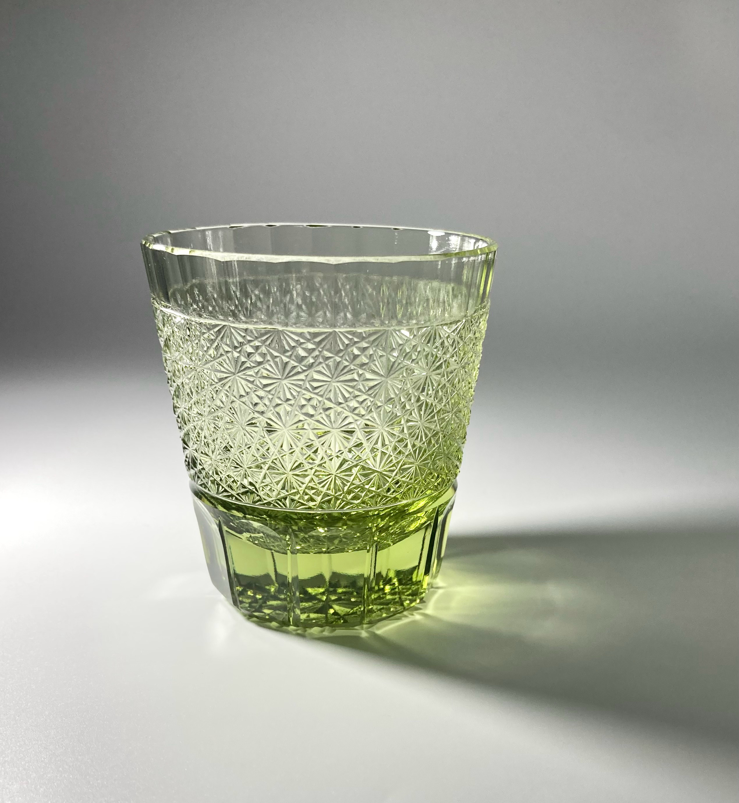 切子 の 少し小さいロックグラス