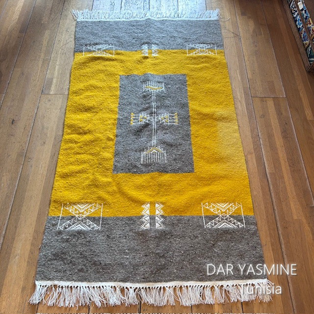 手織りキリム　シンプルながらも繊細な文様　ガフサM 117　約70×129