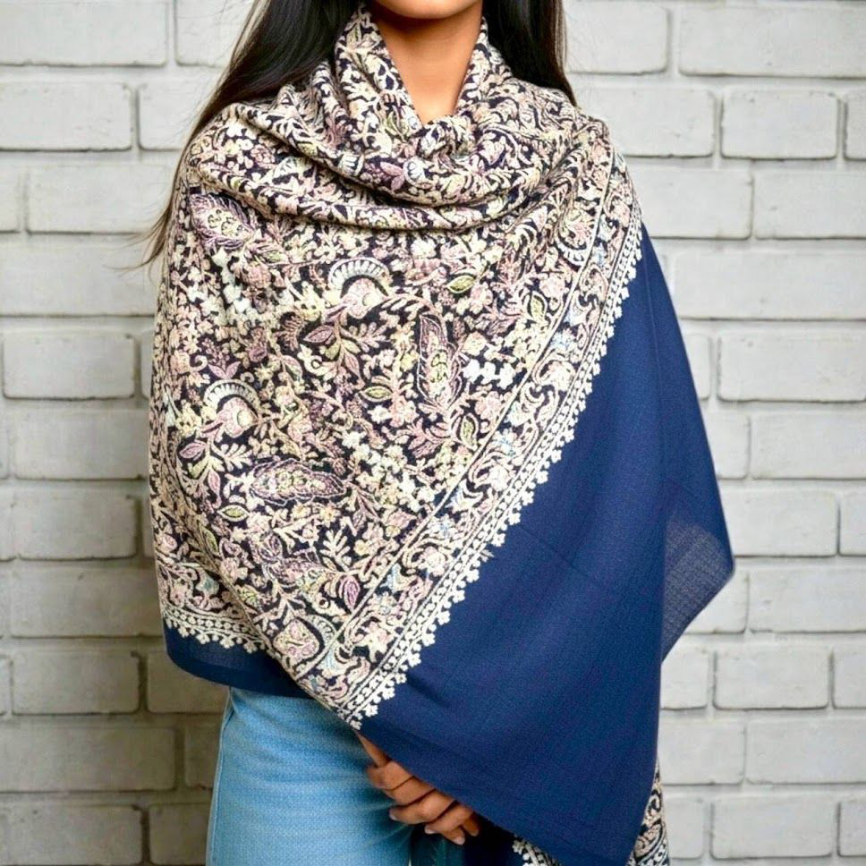 カシミヤショール シルク刺繍 大判 手刺繍 一点物 ハンドメイド 軽量 なめらか ネイビー 伝統工芸 軽やか 上質