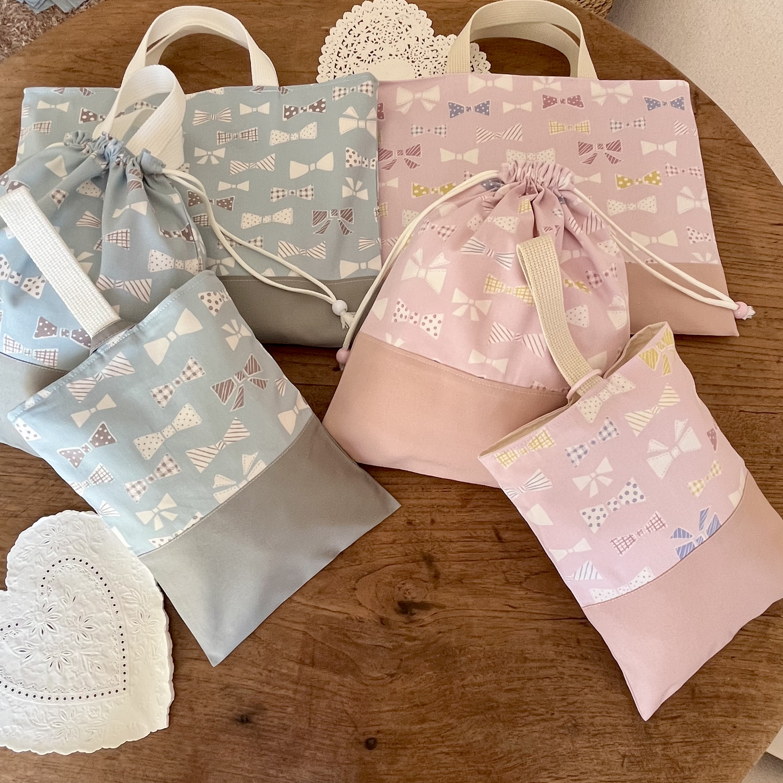 入園入学【2026新作】くすみリボンの3点セット◇レッスンバッグ・体操服入れ・上履き入れ◇選べるペールピンク＆ブルー◇