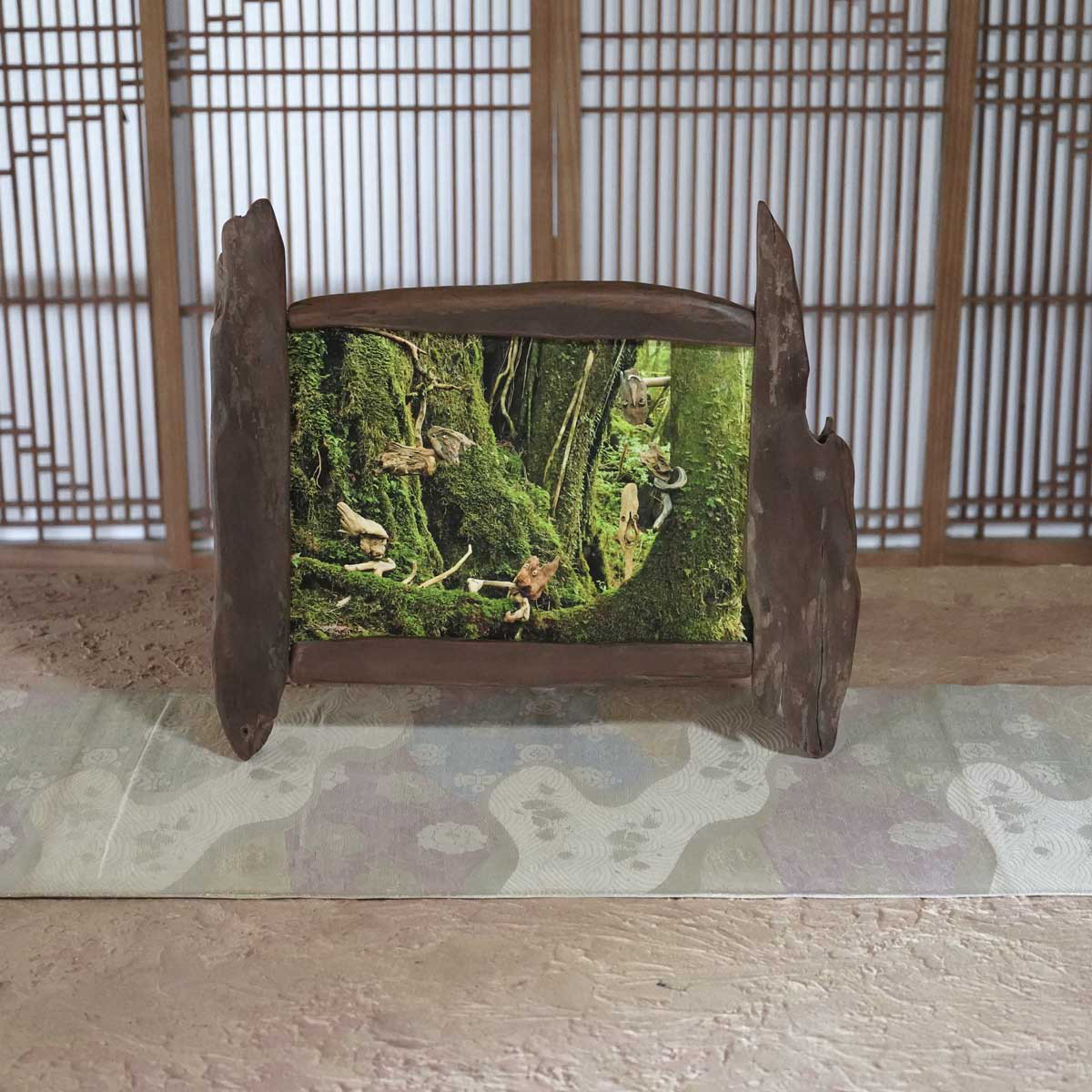 流木フォトスタンド　写真額　写真立て　木の額　　流木アート　木のインテリア　ナチュラルアート　１０６