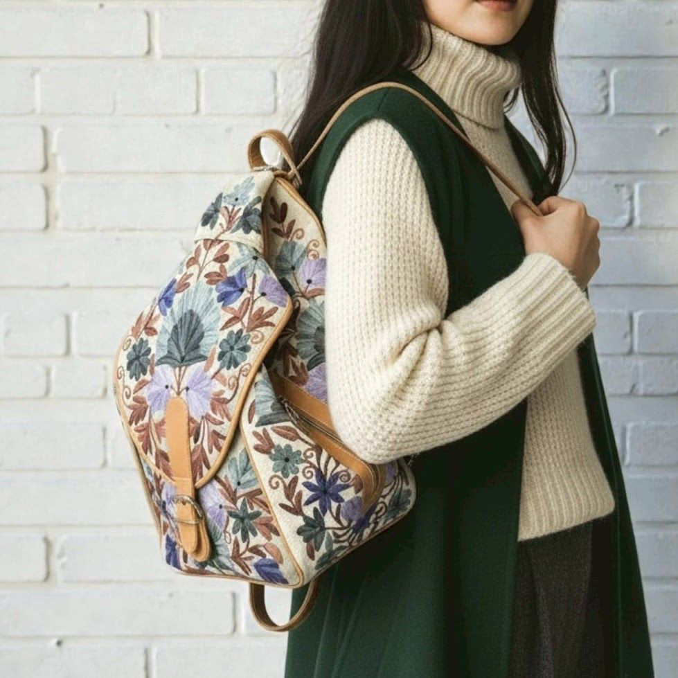 リュック ベルベット 牛革 手刺繍 インド製 ハンドメイド バックパック 両サイドポケット 調節可能ストラップ 一点物