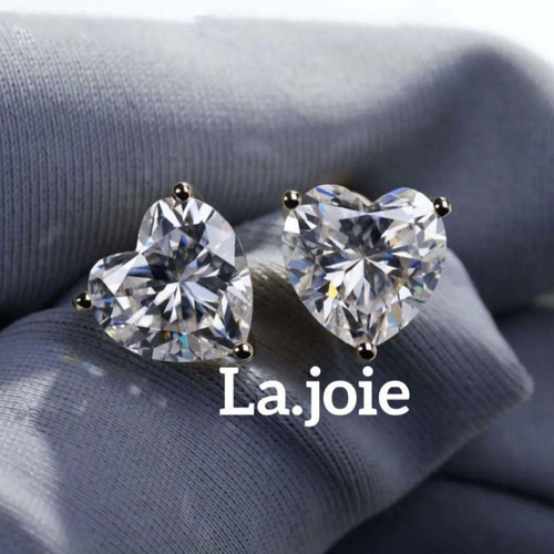 【2ct 】人工ダイヤモンド 最高品質 モアサナイト 6爪 ピアス モアサナイト 人工ダイヤモンド ハート Bonheur ピアス 2ct✖️2