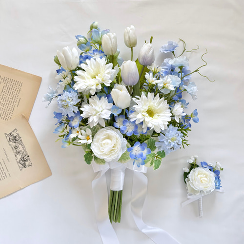 新作】ネモフィラ と チューリップ のガーデン風 クラッチブーケ（造花