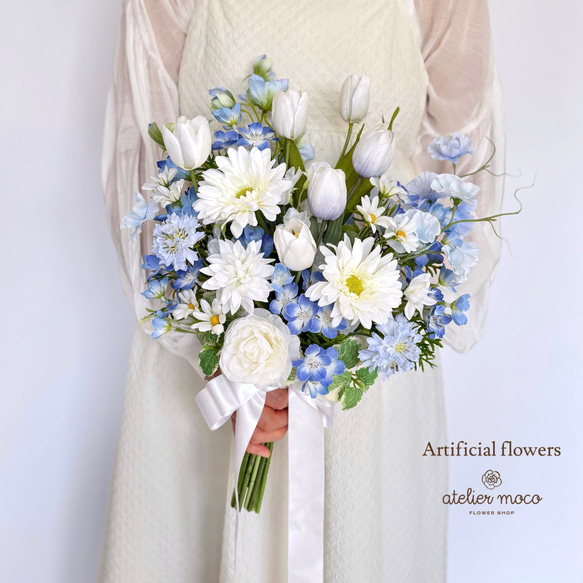 新作】ネモフィラ と チューリップ のガーデン風 クラッチブーケ（造花