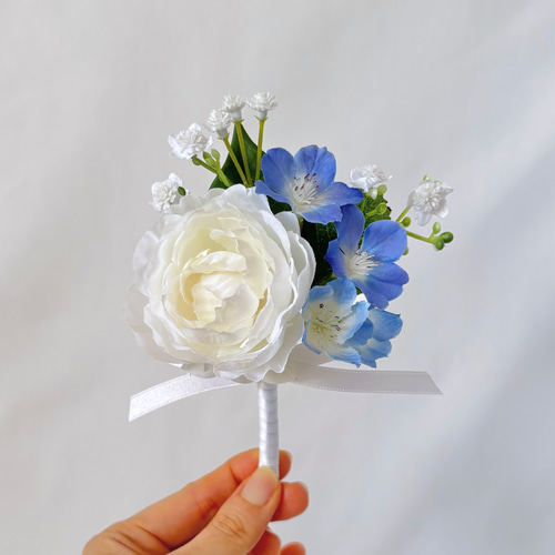 新作】ネモフィラ と チューリップ のガーデン風 クラッチブーケ（造花