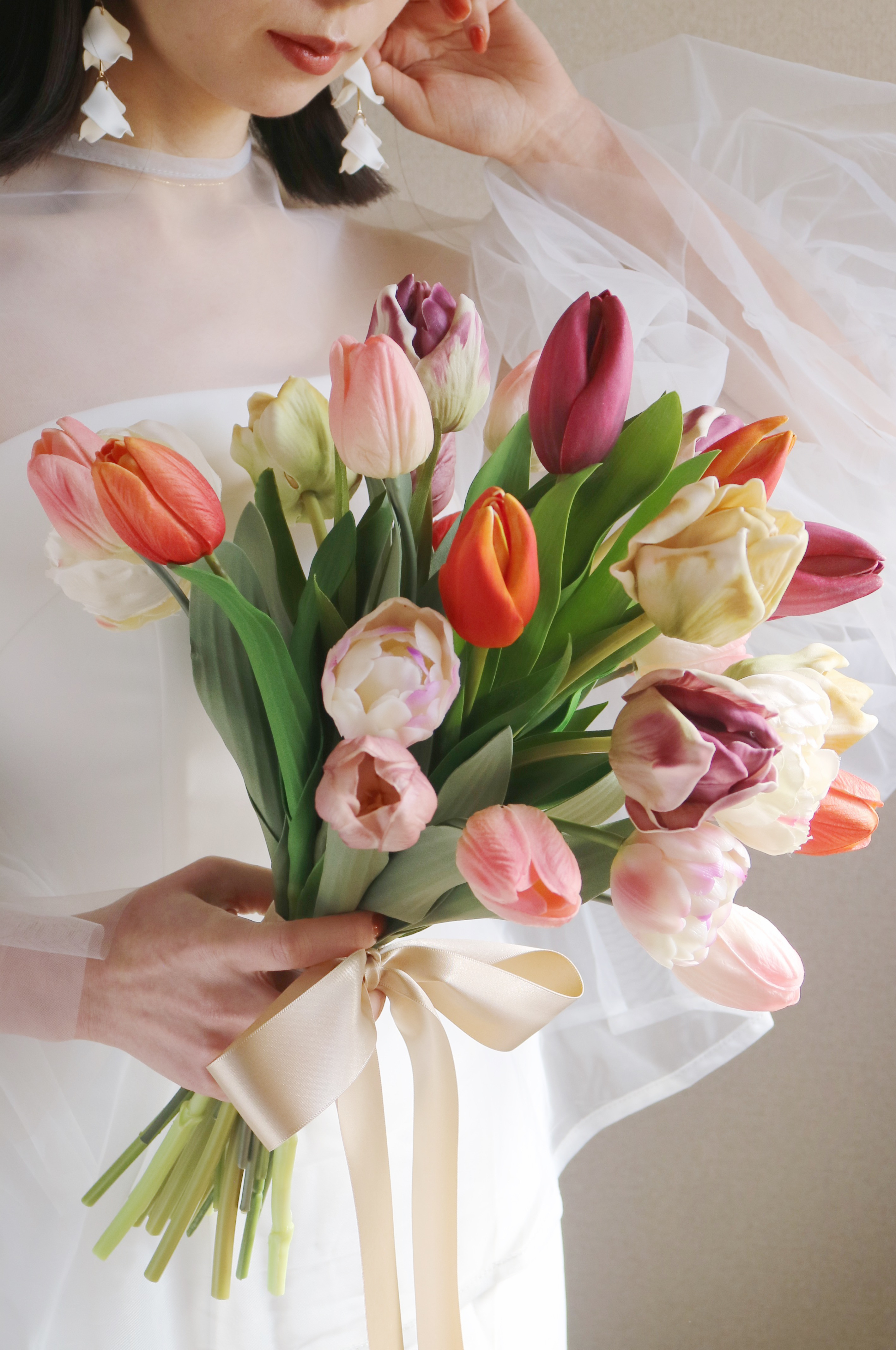 チューリップのシングルブーケ｜春婚｜ミックスカラー｜プロポーズ/ギフト｜結婚式｜アーティフィシャルフラワー