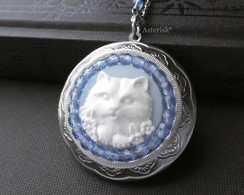 おすまし猫さん カメオ ネコと花 ステンレス ロケット ネックレス ( Lt
