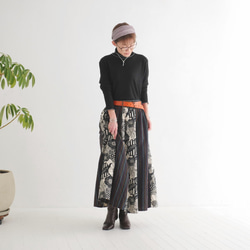 Creema 獨家款 * 獨一無二 * 大花印花 x 條紋縫線 * 長裙 * 黑色 第2張的照片