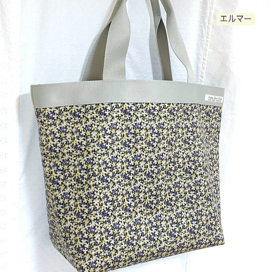 リバティ＊雨の日も気軽に使える♪たっぷり入るラミネートバッグ＊ラージサイズ＊撥水加工