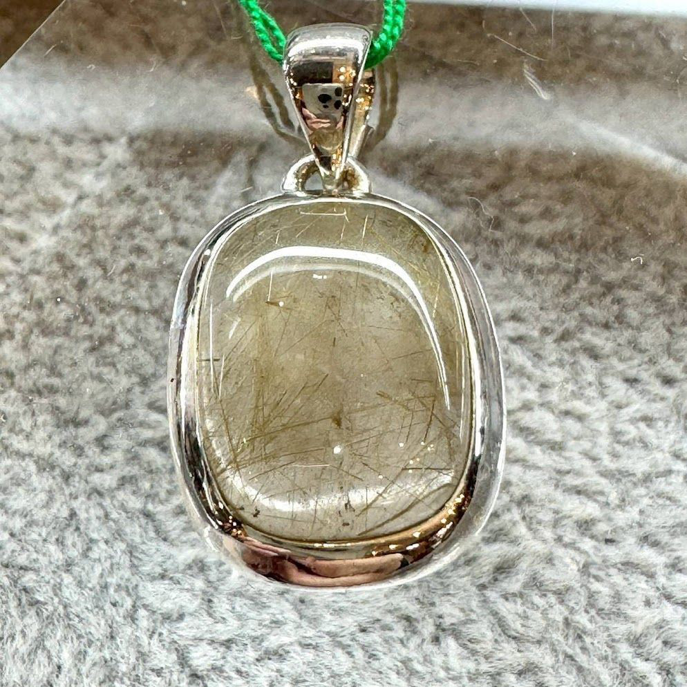 ペンダントトップ ルチルクオーツ シルバー925 刻印入り 天然石 一点物 ハンドメイド 金色 針状結晶