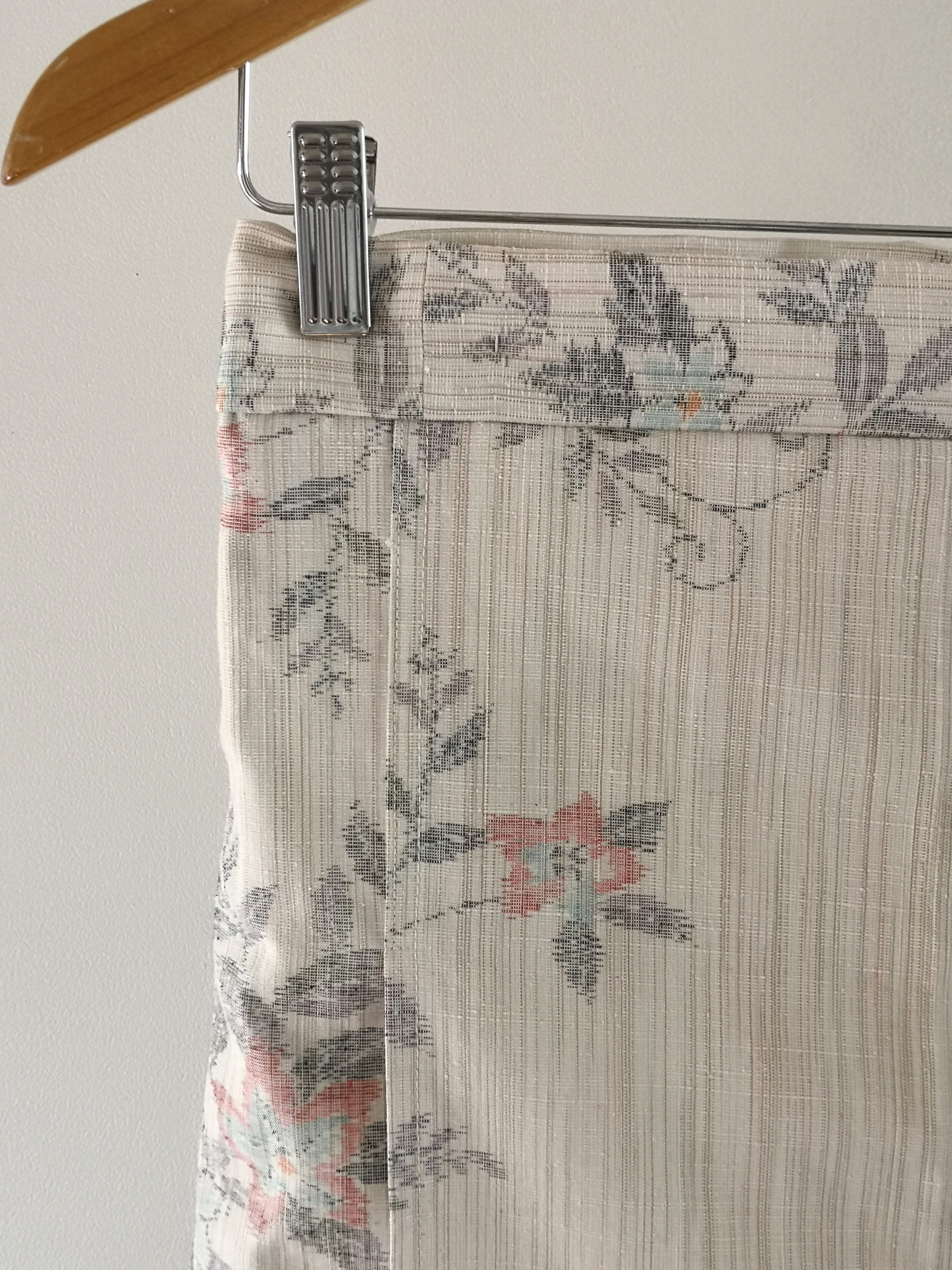 二部式スカート　紬（薄生成色枝花）