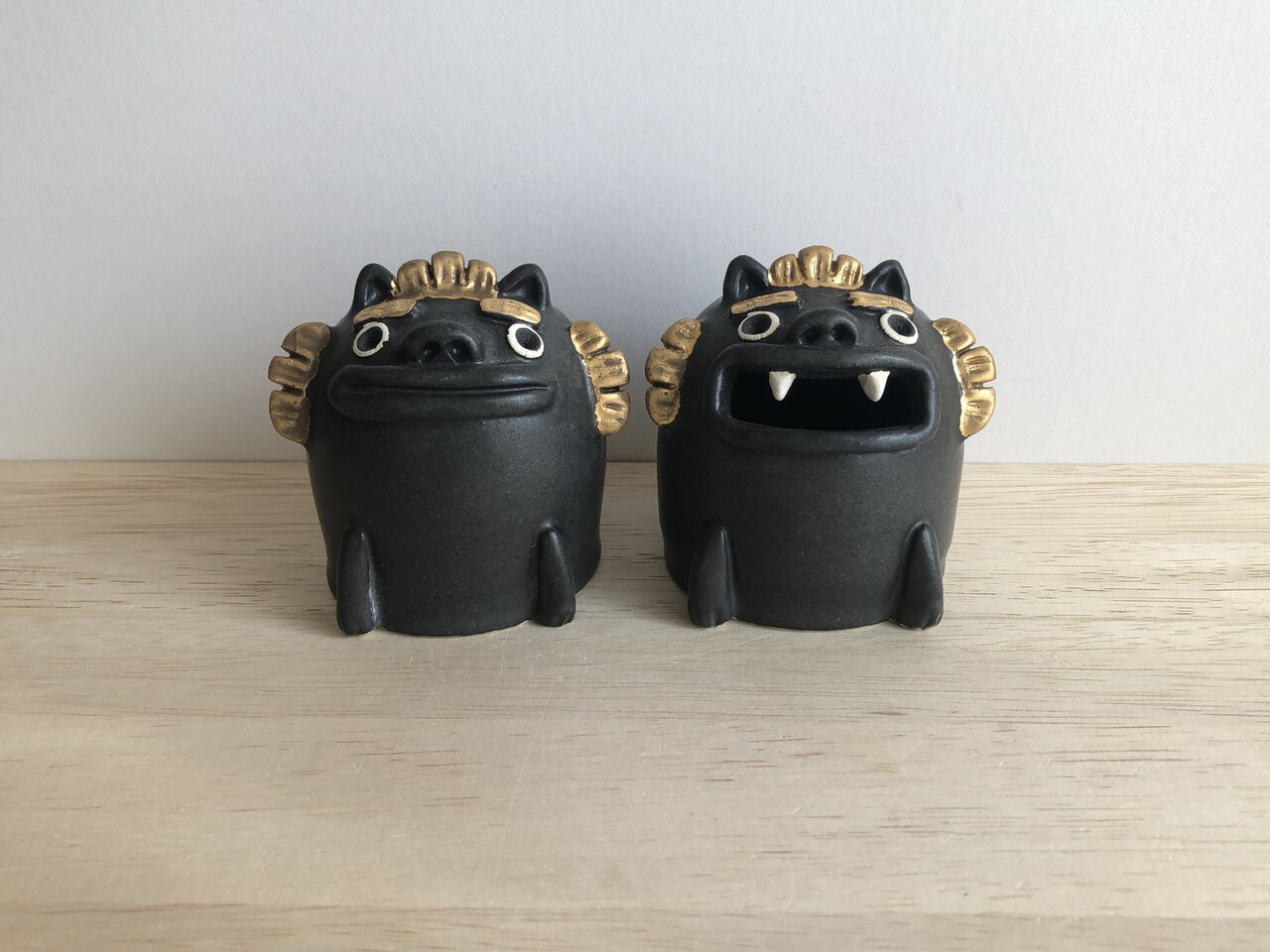 シーサー（金彩）