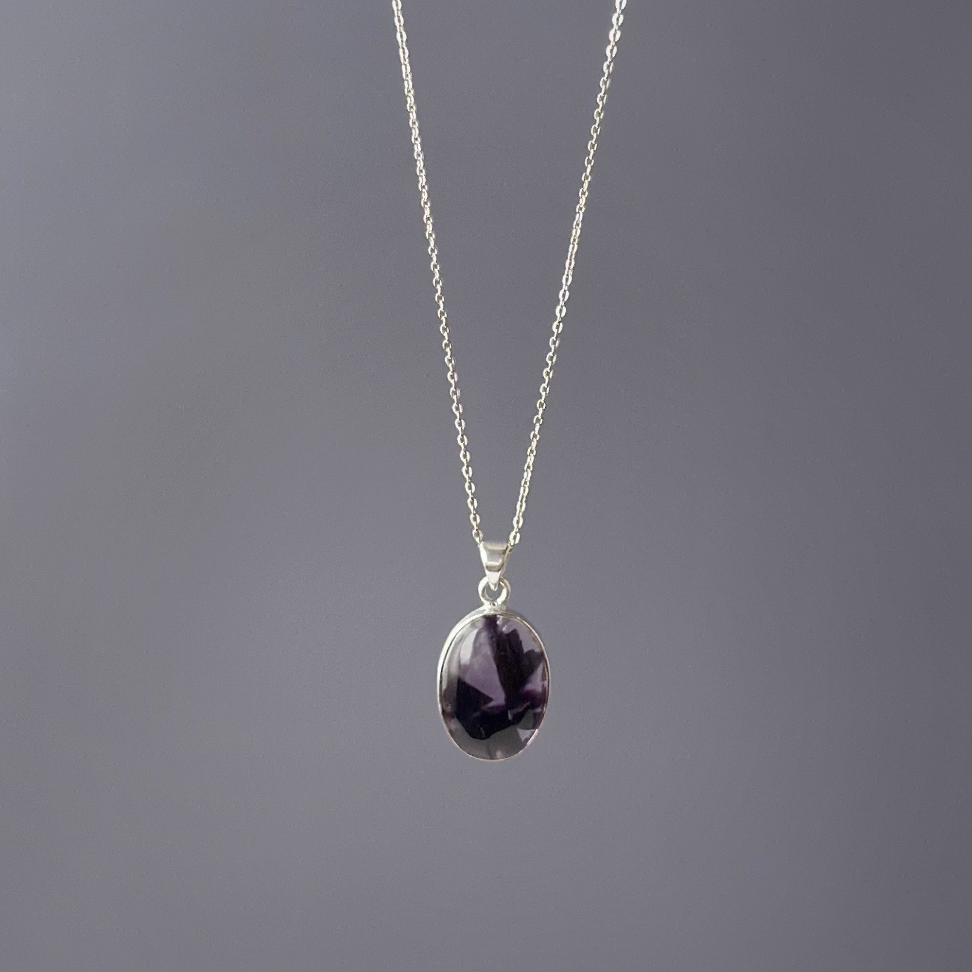 軌跡～時間が紡いだ「トラピッチェアメジスト」のネックレス～