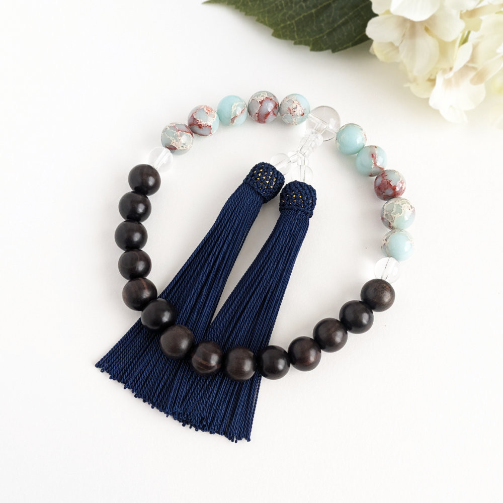 【男性用/主玉12mm】カオリンと黒檀・バイカラーの数珠・略式念珠/正絹濃紺房×水晶 4,872円