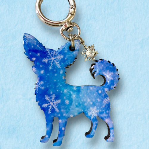 雪の結晶きらめく わんちゃんキーホルダー｜1月モチーフ｜冬限定
