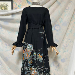 着物リメイク MLサイズ 金彩駒刺繍 黒留袖ドレス＆リボンベルト 長袖