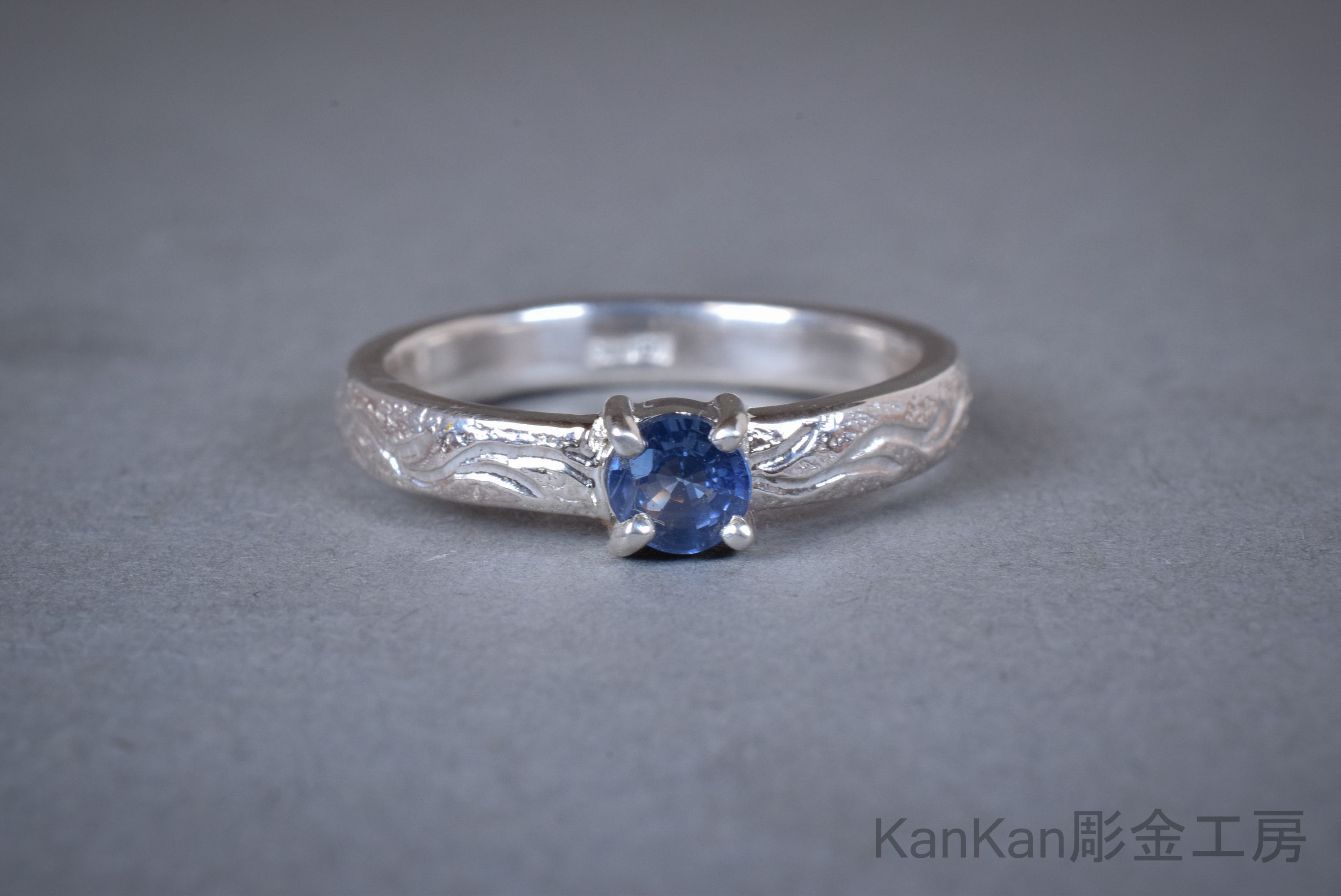 サファイアのリング