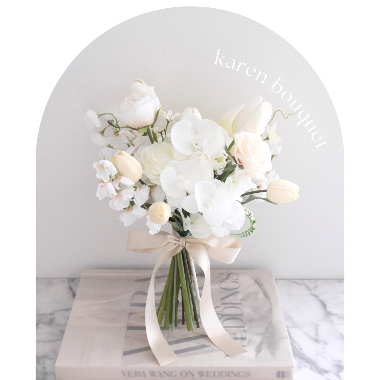 ホワイトチューリップのボリュームブーケ