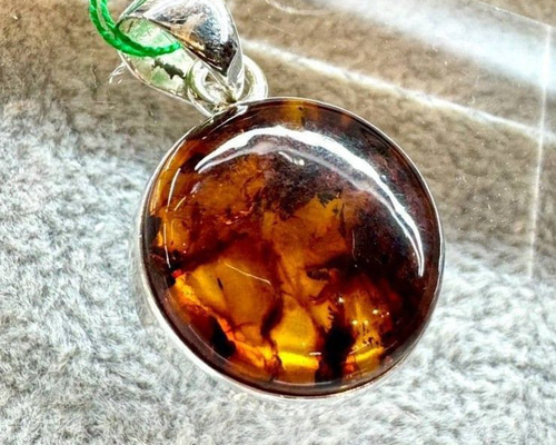 琥珀 ペンダントトップ シルバー925 刻印入り 天然石 一点物