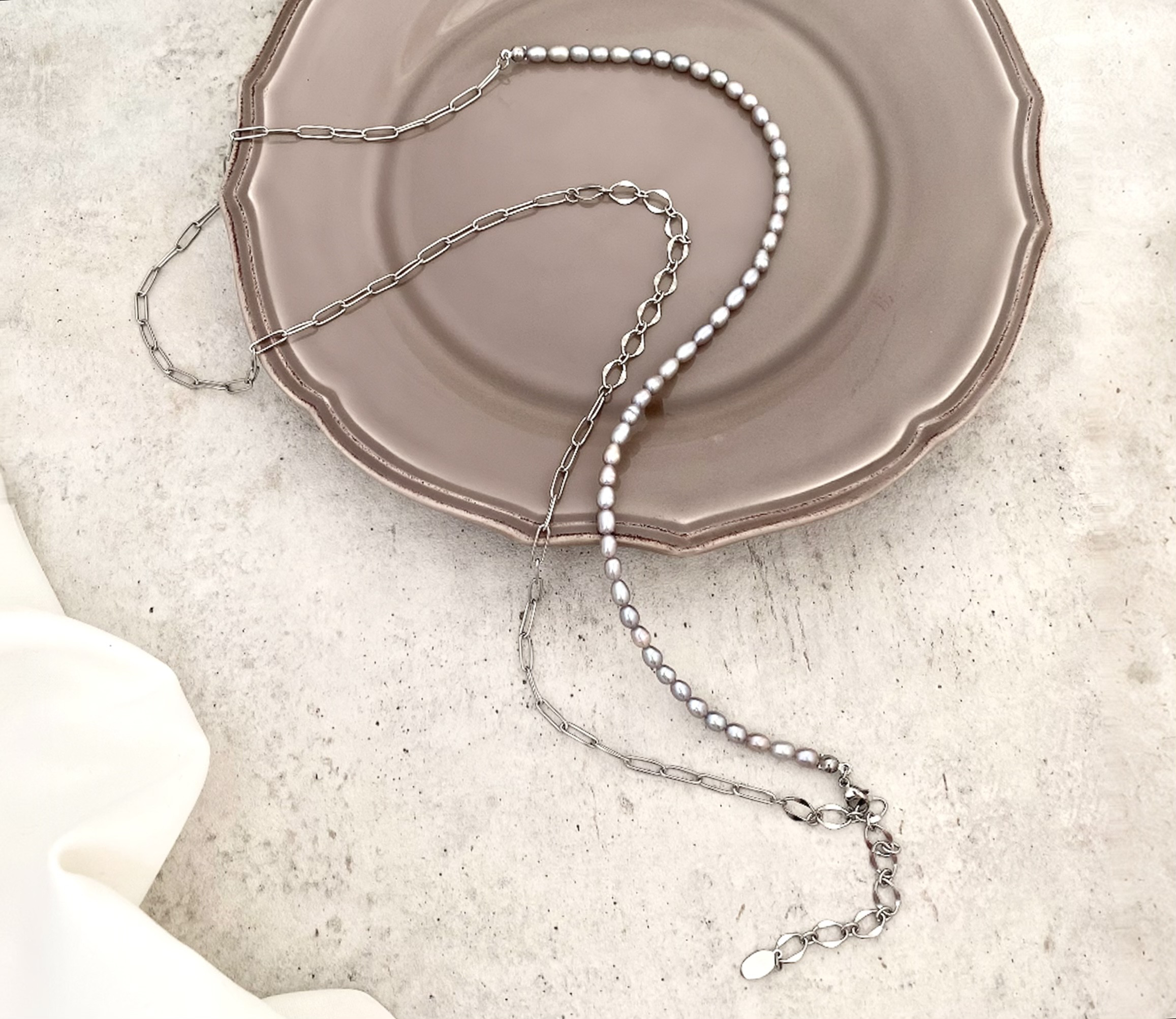 淡色シルバーパール 2wayロングネックレス　サージカルステンレス　90cm