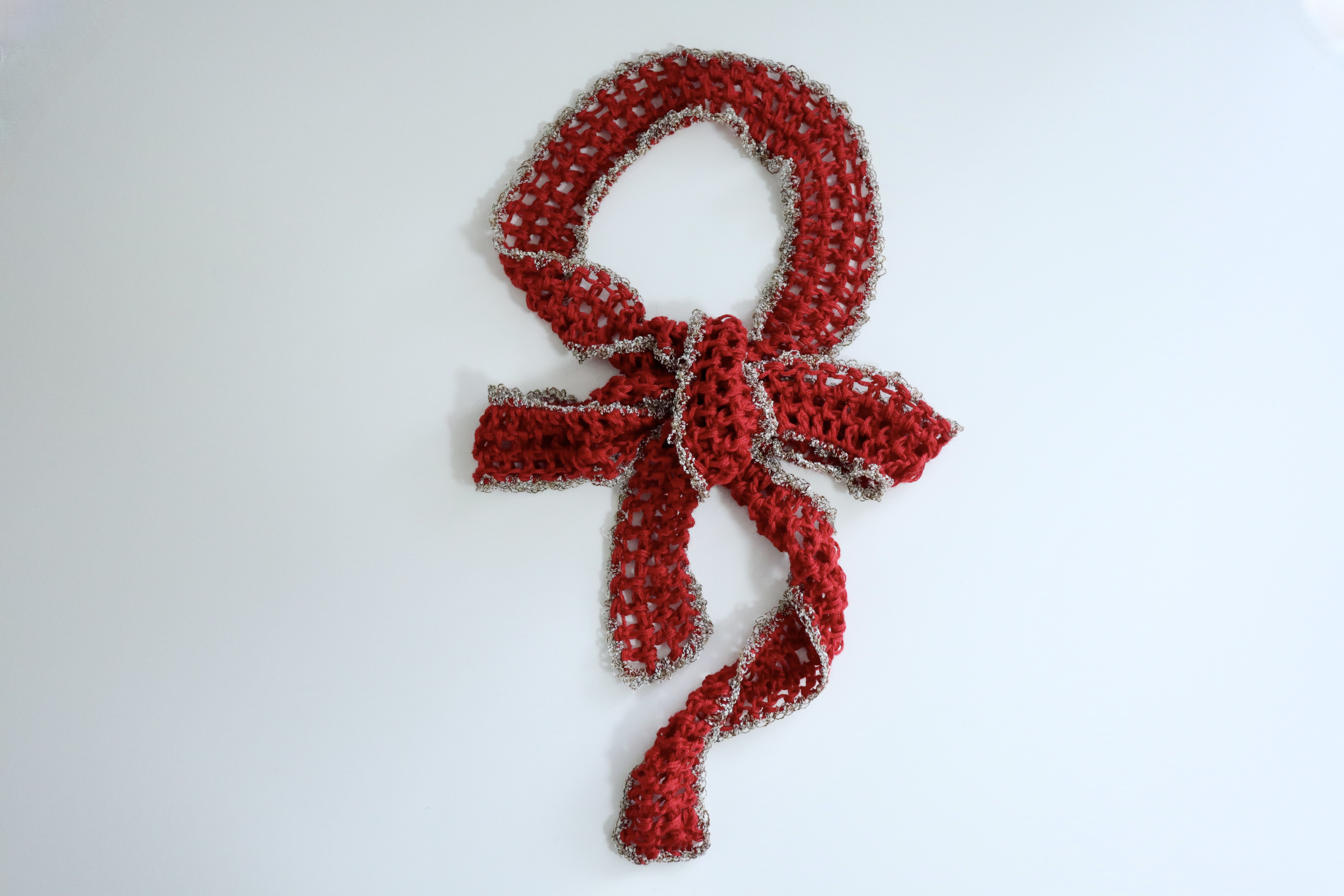 ストロベリーリム・ニットスカーフ【バレンタイン限定】