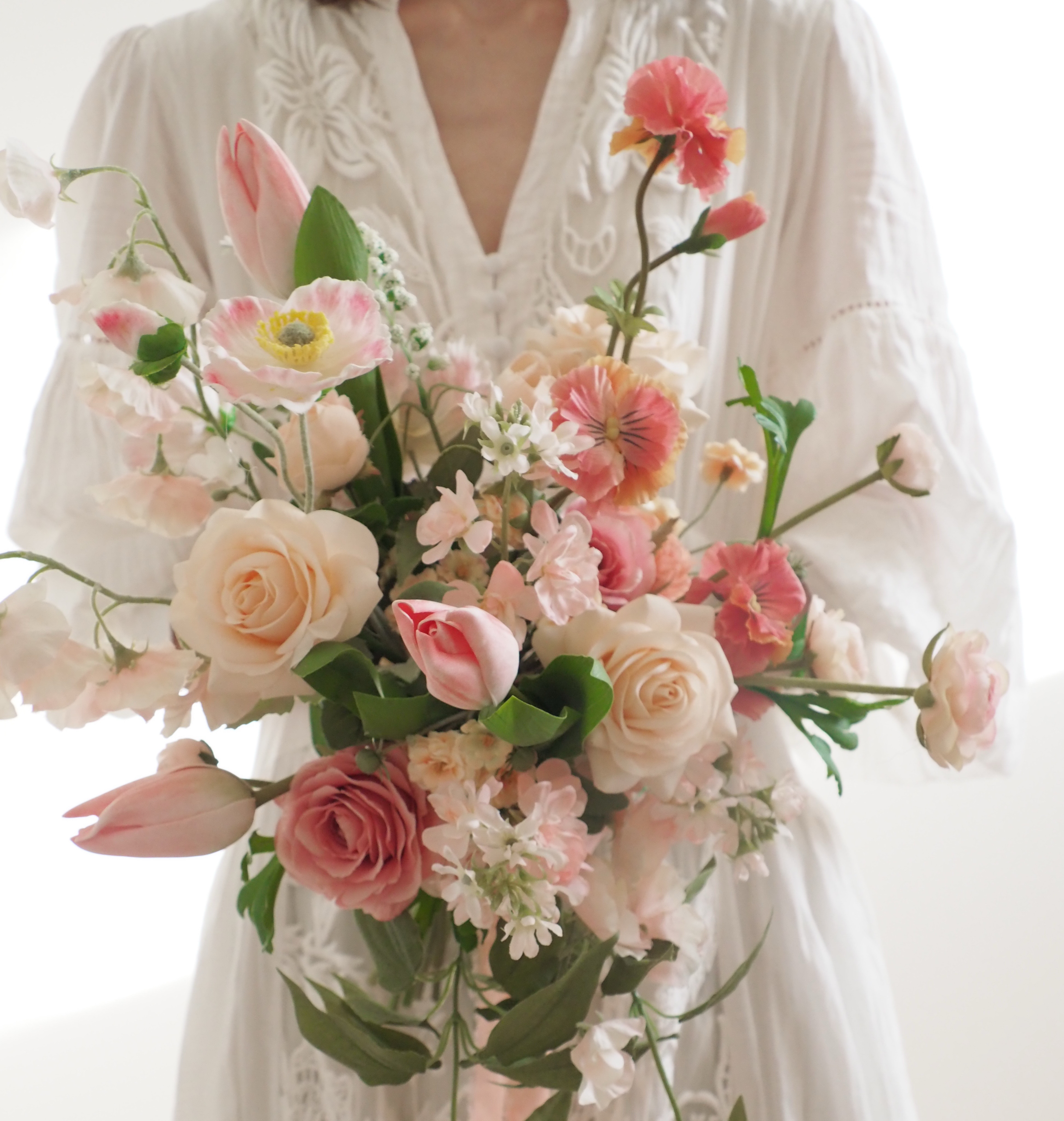 ウエディングブーケ　クラッチブーケ　キャスケードブーケ　薔薇　チューリップ　結婚式　ブーケ　オレンジ　ピンク