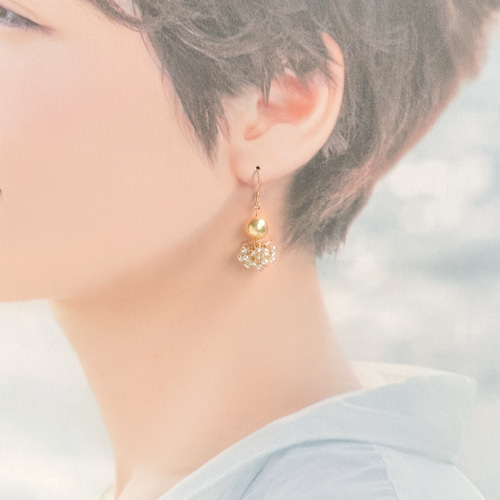 金色あこや真珠の金魚ピアス〈14KGF〉 ピアス（フック・チェーン） Mia