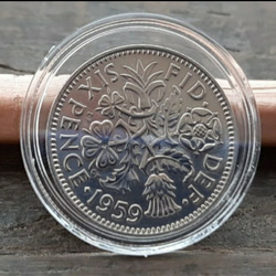 1967年発行のエリザベス女王肖像の旧貨幣セット。 イギリス