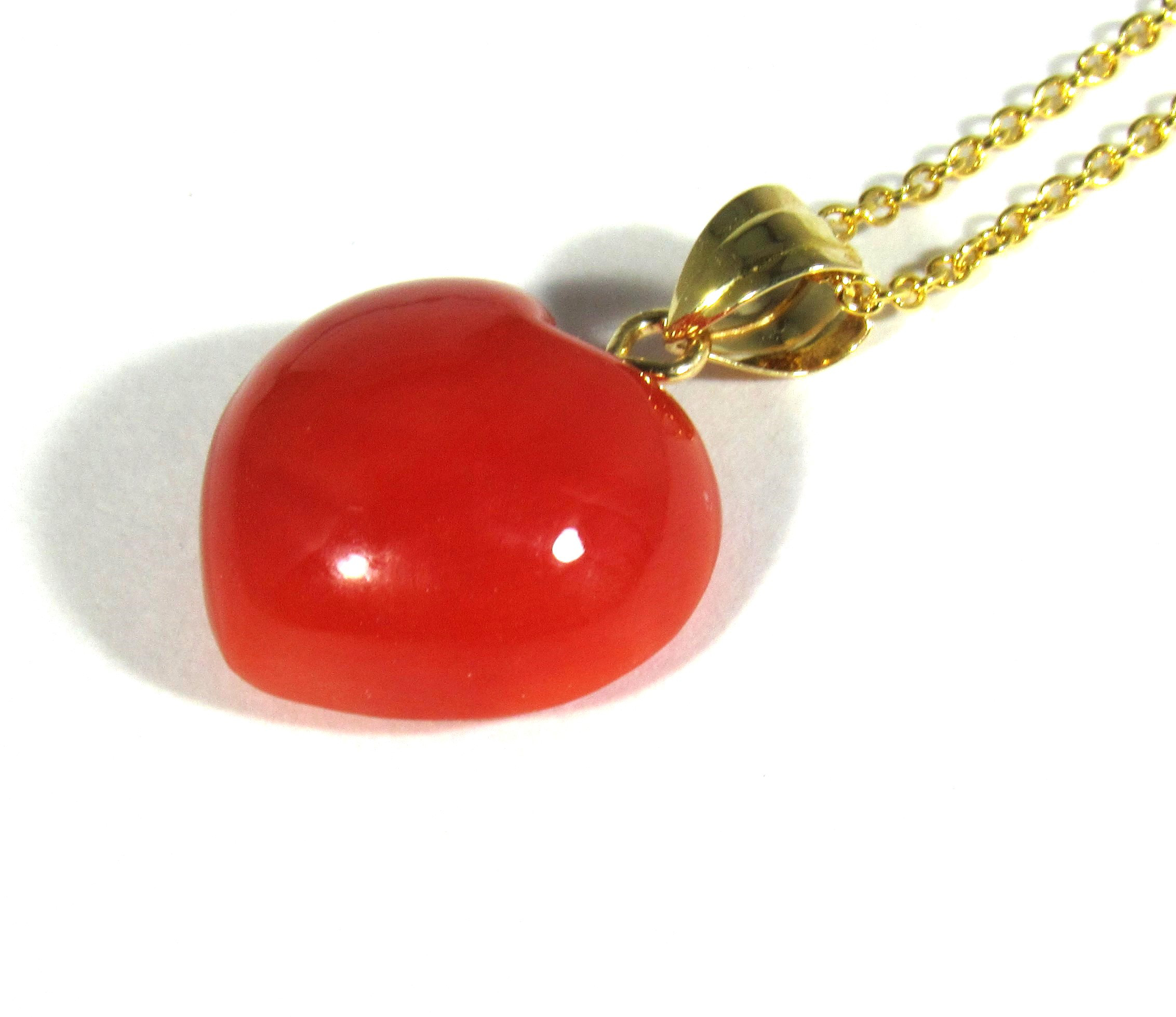 宝石珊瑚　さんご　ハ－トペンダント　ネックレス　アクセサリージュエリーIMG－2101